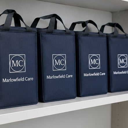 Customized lunch bags for hospitals, care and shift teams
